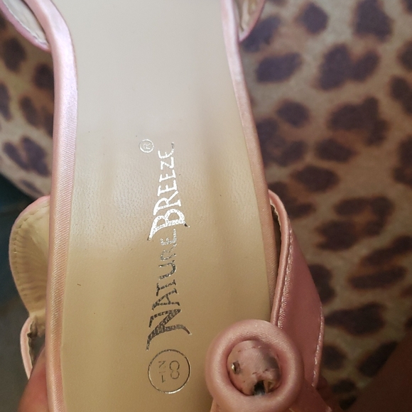 Heels - Picture 5 of 5